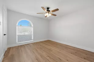 1710 Yorktown Dr, Arlington, TX 76014 - Photo 26