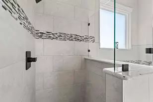 8732 Fullerton Dr, Cleburne, TX 76033 - Photo 16