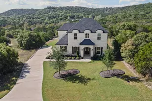 8732 Fullerton Dr, Cleburne, TX 76033 - Photo 36