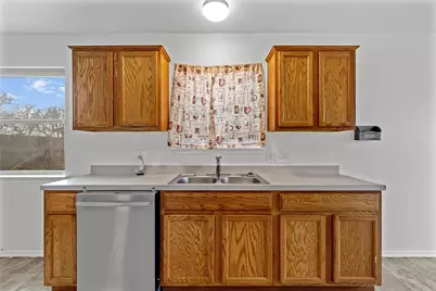 224 Headrick Drive, Robinson, TX 76706 - Photo 6