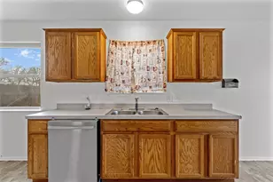 224 Headrick Dr, Robinson, TX 76706 - Photo 6