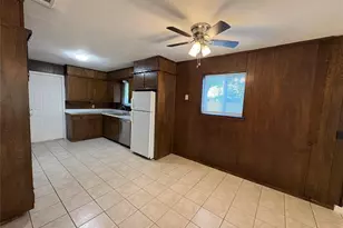 4923 Geddes Ave, Fort Worth, TX 76107 - Photo 4