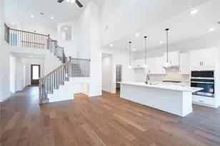 2225 Valencia Dr, Little Elm, TX 75068 - Photo 10
