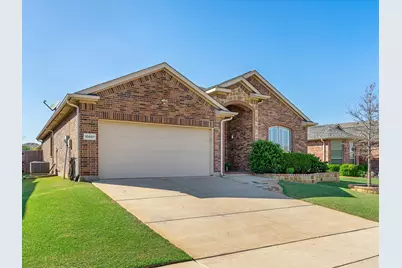 10857 Irish Glen Trail, Fort Worth, TX 76052 - Photo 2