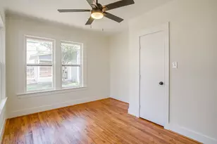 1105 Mistletoe Dr, Fort Worth, TX 76110 - Photo 22