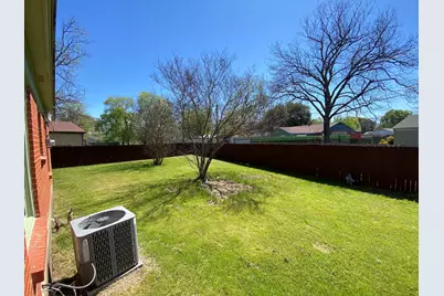 2114 Dunloe Avenue, Dallas, TX 75228 - Photo 14