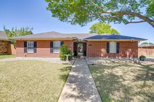 773 Windridge Ln, Burleson, TX 76028 - Photo 2