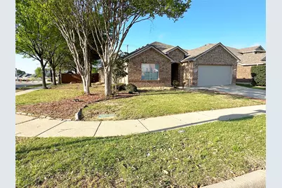 8110 Toltec Court, Arlington, TX 76002 - Photo 2