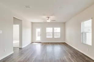 4816 Hunter Hurst Dr, Princeton, TX 75071 - Photo 6