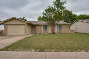 3501 Hickory Hill Dr, Arlington, TX 76014 - Photo 1