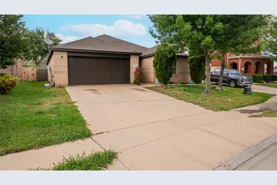 8732 Stone Valley Drive, Fort Worth, TX 76244 - Photo 2