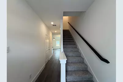 412 E 7th Street #2, Bonham, TX 75418 - Photo 2