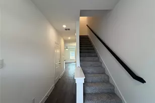 412 E 7th St, Bonham, TX 75418 - Photo 2