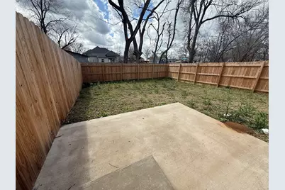 412 E 7th Street #2, Bonham, TX 75418 - Photo 8