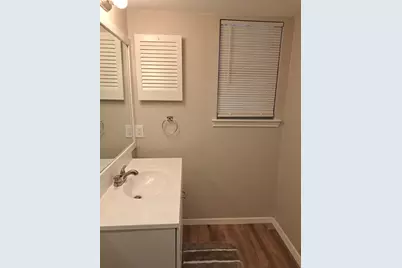 1702 Crest Point Drive, Arlington, TX 76012 - Photo 4