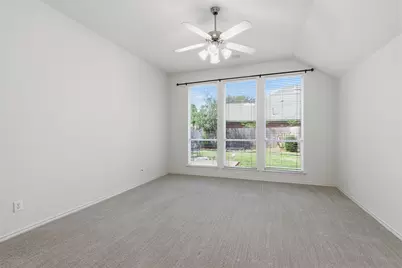 6404 Parkside Drive, Arlington, TX 76001 - Photo 26