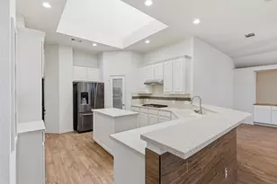 6404 Parkside Dr, Arlington, TX 76001 - Photo 12