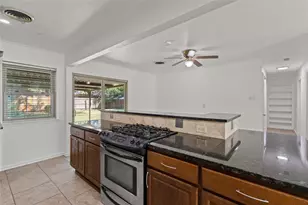 3209 N Calais St, Sherman, TX 75090 - Photo 10