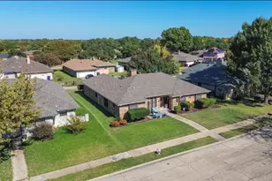 217 Faircrest Dr, Garland, TX 75040 - Photo 4