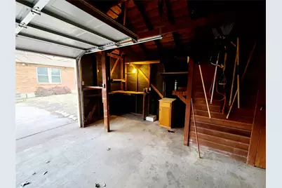 1830 Viewcrest Drive, Dallas, TX 75228 - Photo 26