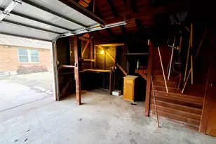 1830 Viewcrest Dr, Dallas, TX 75228 - Photo 26