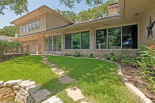 805 Crowley Rd, Arlington, TX 76012 - Photo 30