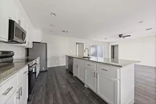 805 S 4th St, Bonham, TX 75418 - Photo 10