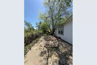 2564 High Crest Avenue, Fort Worth, TX 76111 - Photo 6