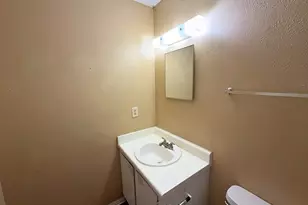 219 Fry St, Denton, TX 76201 - Photo 8