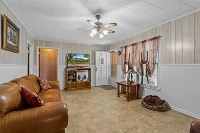1403 W 5th Street, Clifton, TX 76634 - Photo 8