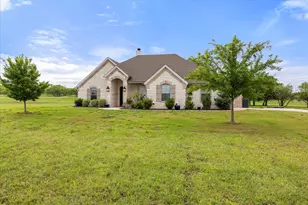 1145 Hill Valley Dr, Stephenville, TX 76401 - Photo 8
