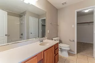 115 Matamoros St, Grand Prairie, TX 75051 - Photo 22