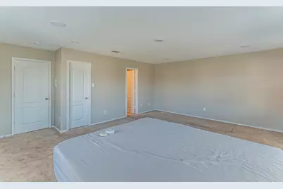 115 Matamoros Street, Grand Prairie, TX 75051 - Photo 14