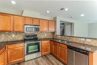 115 Matamoros Street, Grand Prairie, TX 75051 - Photo 12