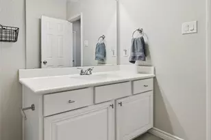 9012 Conroe Dr, Denton, TX 76226 - Photo 8