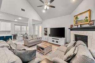 1519 Birds Fort Trail, Arlington, TX 76005 - Photo 10