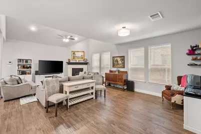 1519 Birds Fort Trail, Arlington, TX 76005 - Photo 8