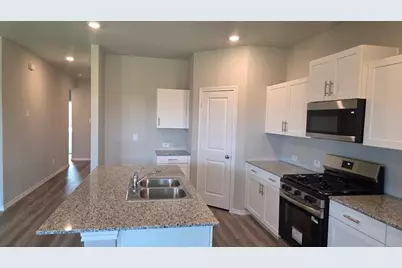 8549 Dunnstown Drive, Fort Worth, TX 76131 - Photo 4