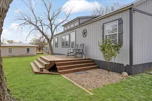 106 Red Bud St, Ravenna, TX 75476 - Photo 2