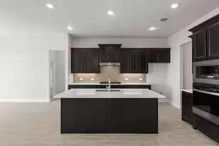 1121 Nighthawk Dr, Justin, TX 76247 - Photo 6