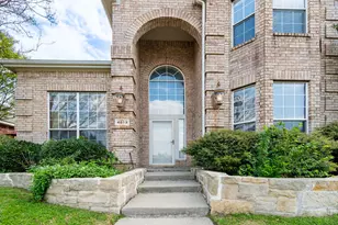4613 Highlands Dr, McKinney, TX 75070 - Photo 2