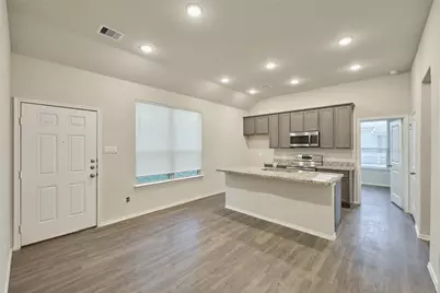 9992 Calendar Street, Willis, TX 77318 - Photo 4