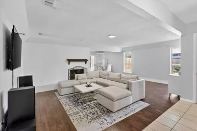 2222 Honey Creek Lane, Arlington, TX 76006 - Photo 6