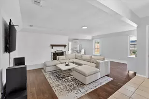 2222 Honey Creek Ln, Arlington, TX 76006 - Photo 6