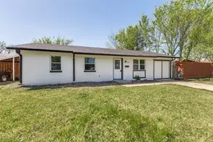 2407 Fulton Dr, Mesquite, TX 75150 - Photo 2