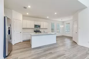 10041 Elkhorn Dr, Fort Worth, TX 76179 - Photo 4