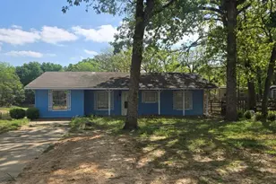 224 Cawthon Dr, Mabank, TX 75156 - Photo 1