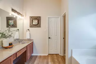 12144 Long Stone Dr, Burleson, TX 76028 - Photo 32