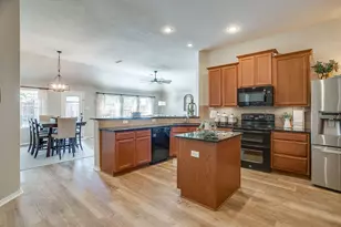 12144 Long Stone Dr, Burleson, TX 76028 - Photo 10