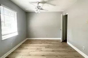 702 Pinehill Ln, Grand Prairie, TX 75052 - Photo 14